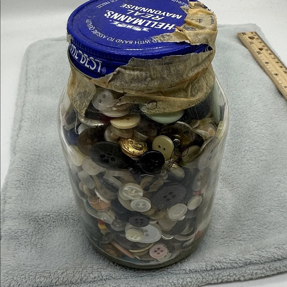 Vintage to Antique Large Jar Mixed Buttons Lot - Picture 7 of 8